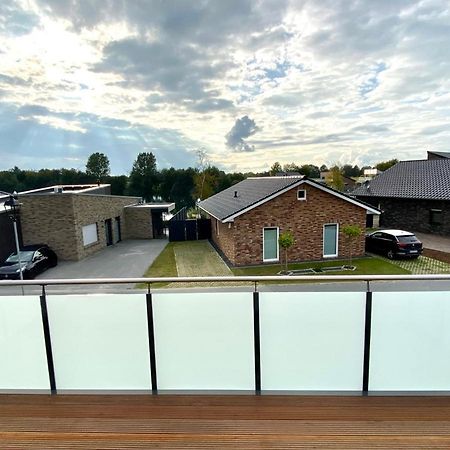 Ferienhaus Panoramadeck am Harkebrügger See mit Sauna und Kamin Villa Barssel  Exterior foto